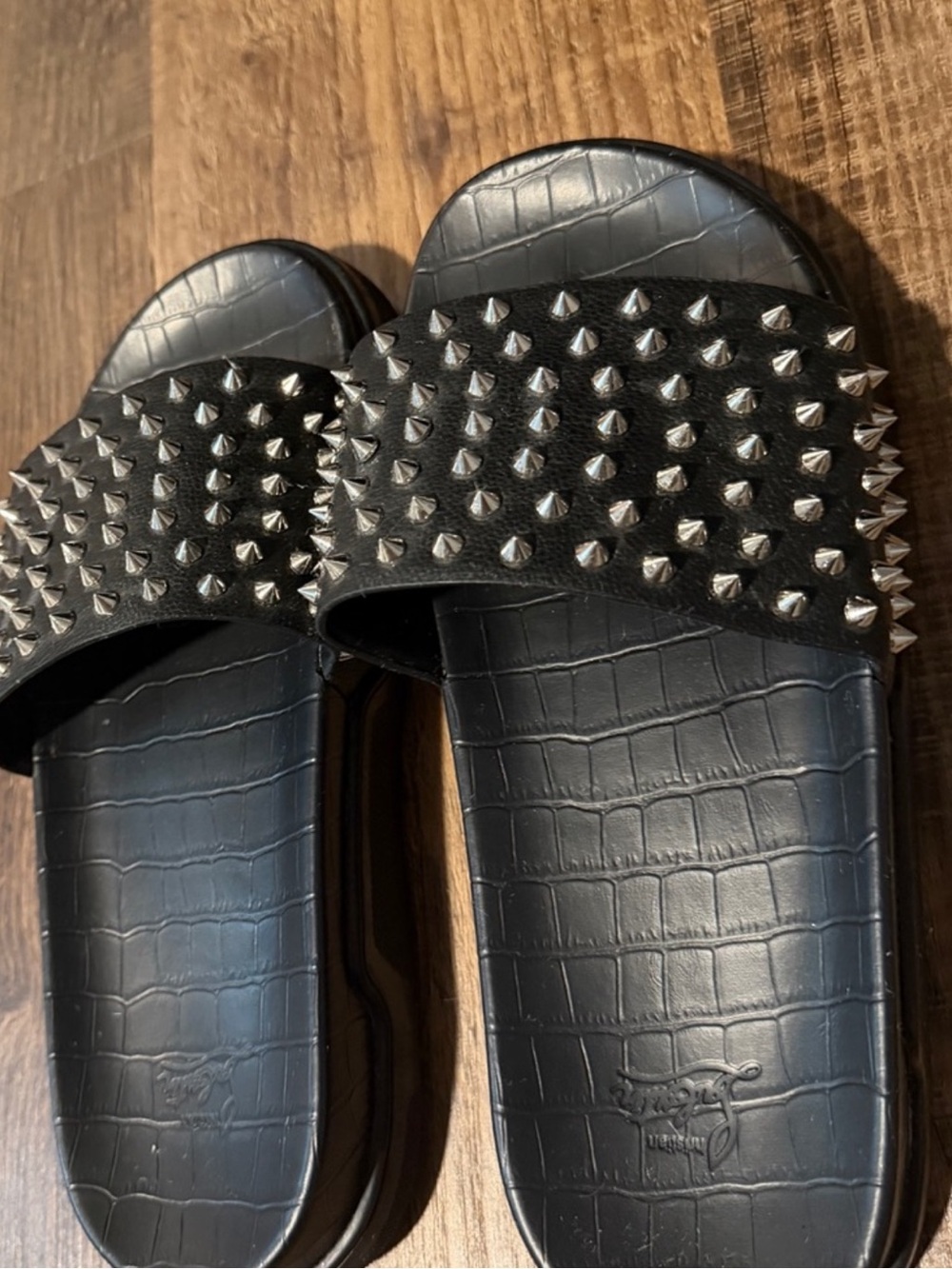 CHRISTIAN LOUBOUTIN Black Spiked Slides💗